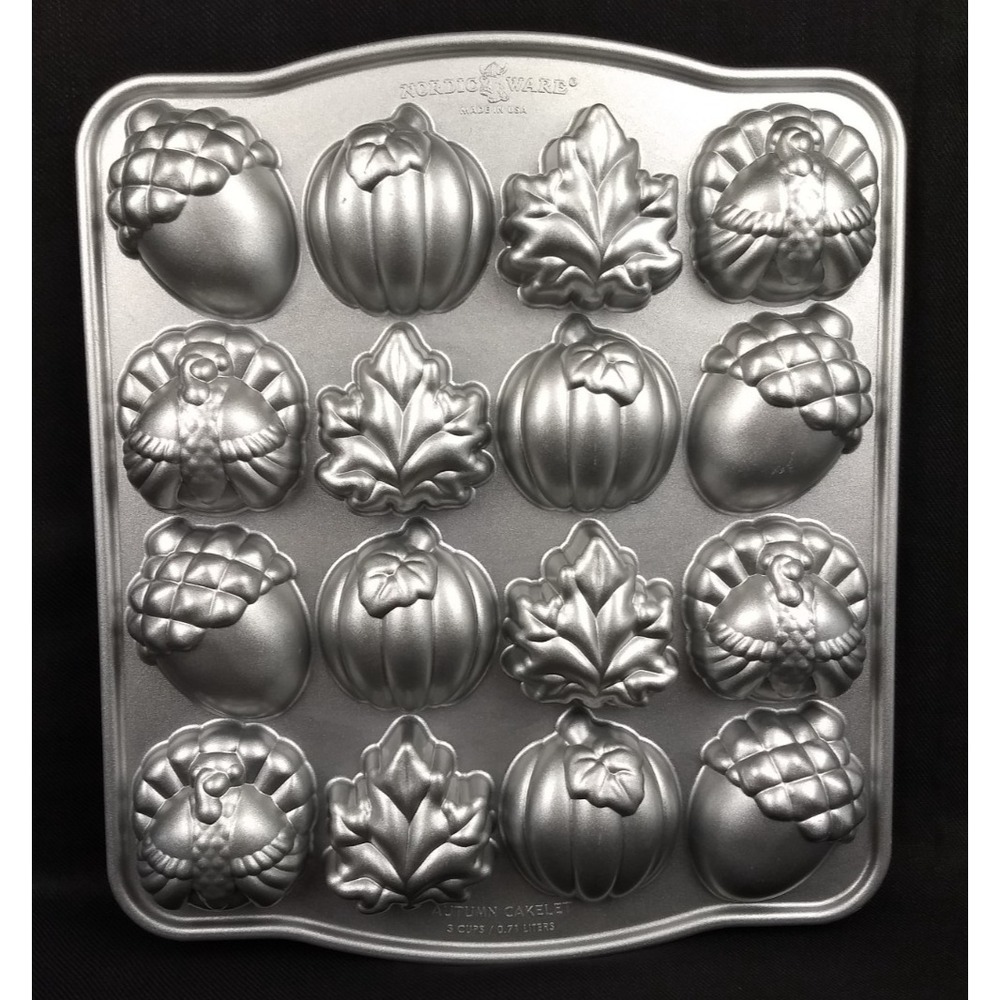 Nordic Ware Autumn Cakelet Baking Pan Pumpkin Turkey Leaf Acorn Non Stick NEW